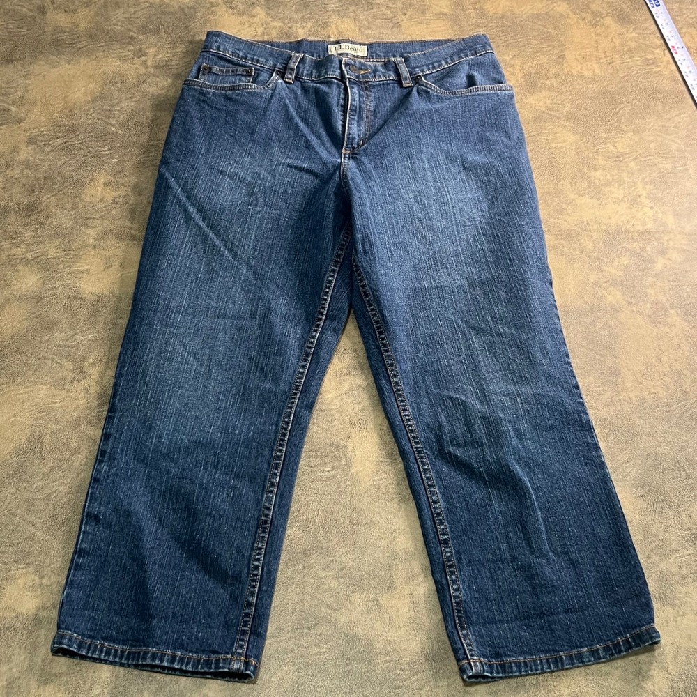 L.L. Bean Straight Leg Jeans Womens 14 Blue Classic Fit Stretch Denim 274310